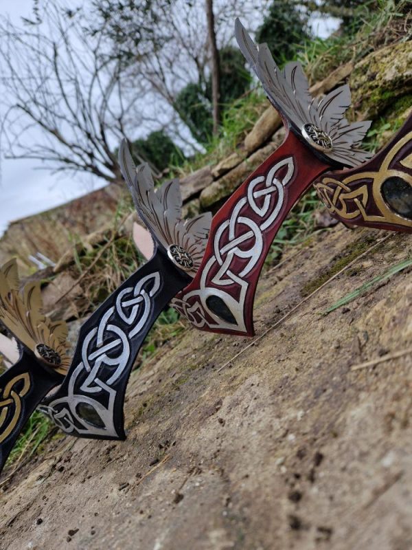 625393510_2401552620278525_7038575717869855358_n Diadème Valkyrie